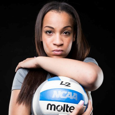Volleyball: Stone Bridge Senior Ashlyn Dunlop Commits to D1 Hampton Pirates