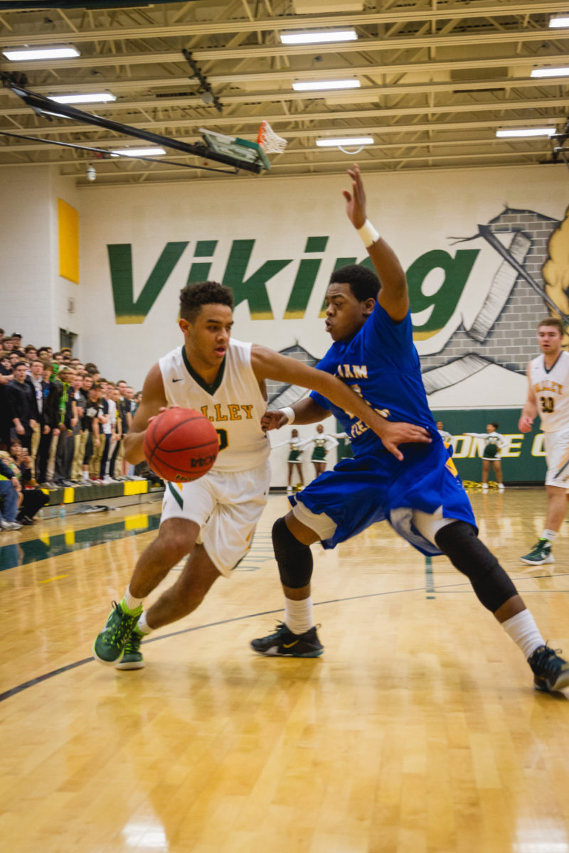 Boys Basketball: William Fleming Threatens, But Undefeated Loudoun Valley Prevails in VHSL 4A West Region Quarterfinal