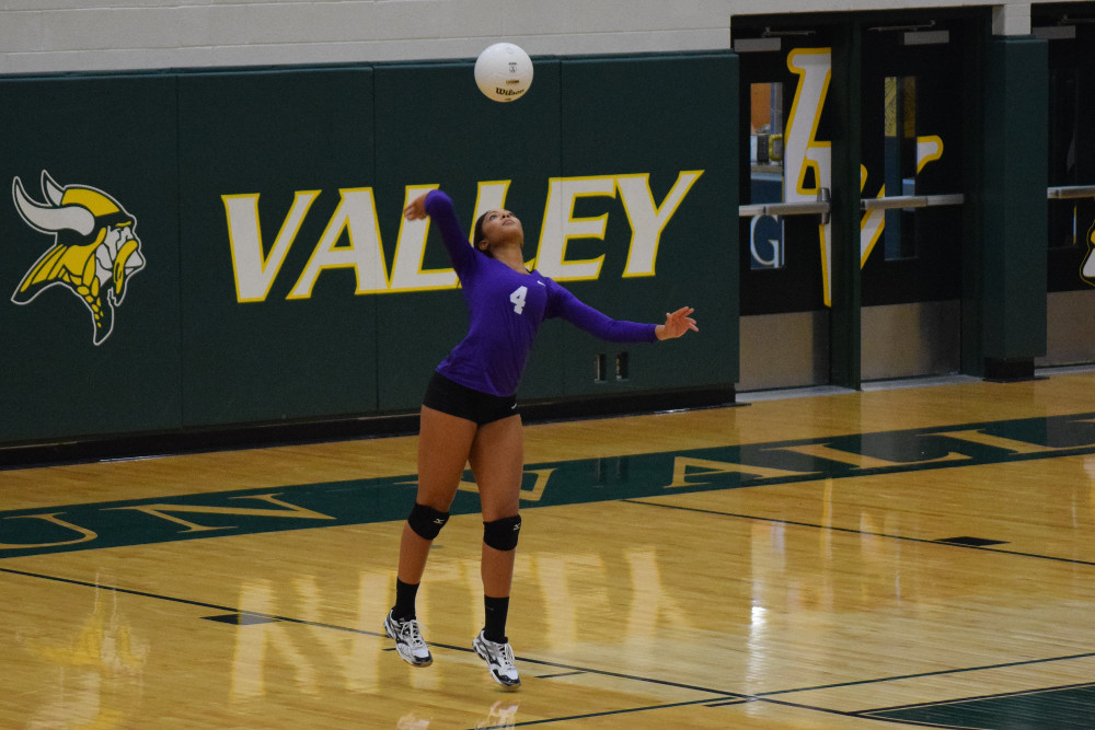 Volleyball: Potomac Falls Continues to Transition, Sweeps Resilient Loudoun Valley Defense