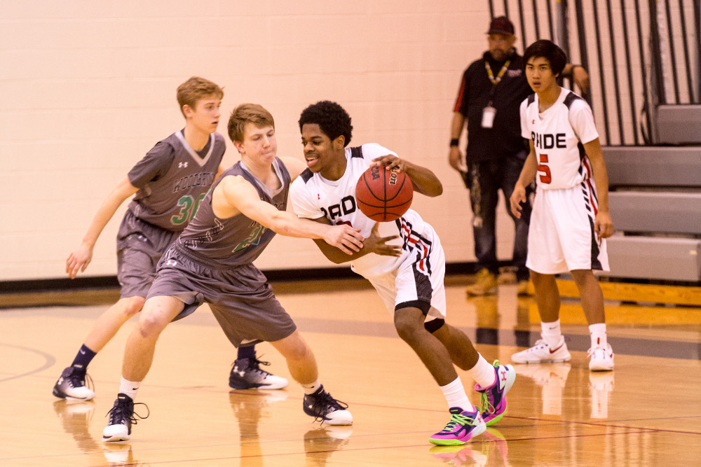 Boys Basketball: Heritage Takes Early Lead, Never Looks Back Against Woodgrove josh-gray-heritage-basketball