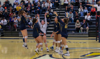 Volleyball: Loudoun County Sweeps Heritage in Dulles District Championship Loudoun County Volleyball